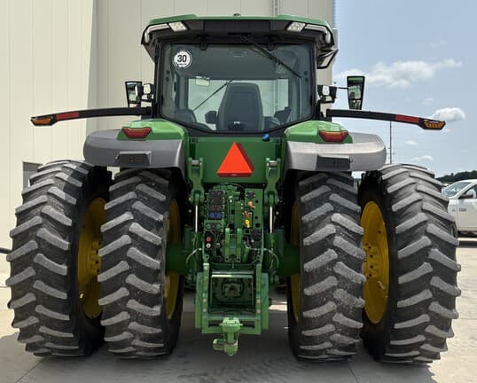 Image of John Deere 8R 370 equipment image 3