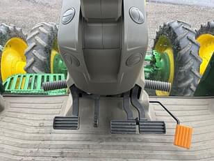 Main image John Deere 8R 370 44