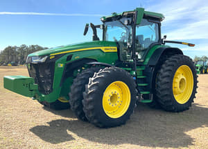 2022 John Deere 8R 370 Image
