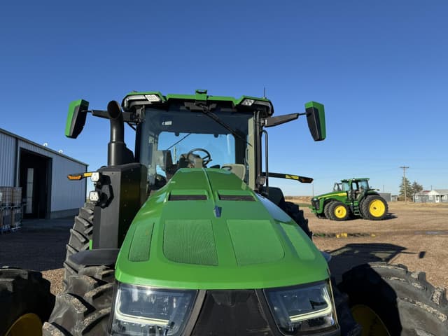 Image of John Deere 8R 370 equipment image 2