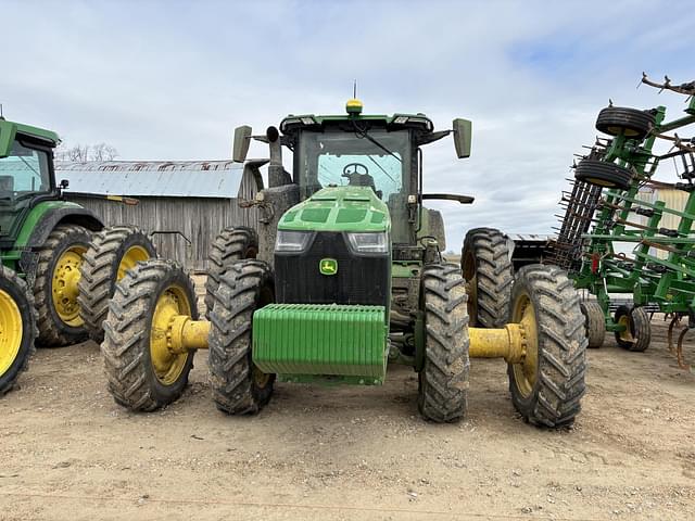 Image of John Deere 8R 370 equipment image 1