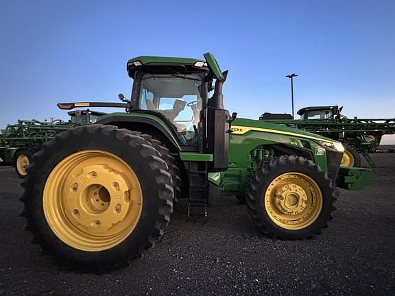 Image of John Deere 8R 370 equipment image 1