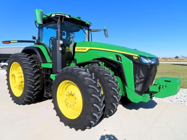 Image of John Deere 8R 370 equipment image 1