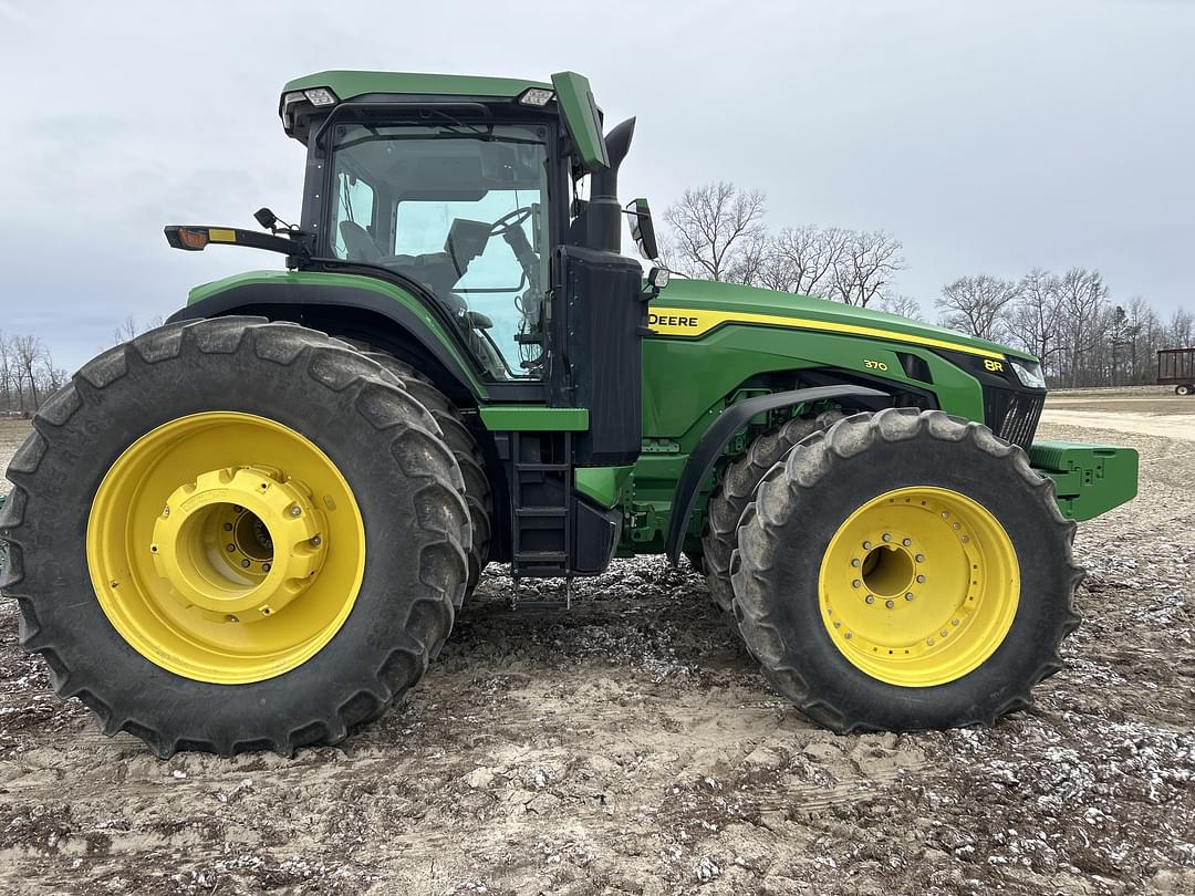 Image of John Deere 8R 370 Primary Image