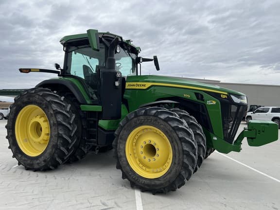 Image of John Deere 8R 370 equipment image 1