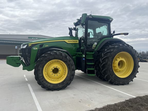 Image of John Deere 8R 370 equipment image 4