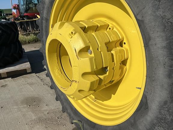Image of John Deere 8R 370 equipment image 4