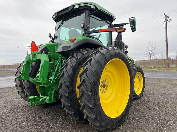 Image of John Deere 8R 370 equipment image 4