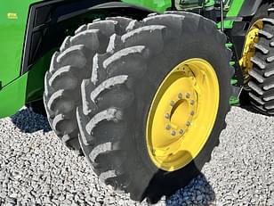 Main image John Deere 8R 370 11