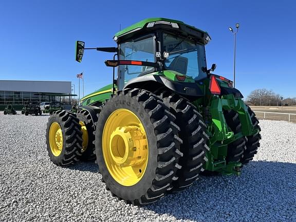 Image of John Deere 8R 370 equipment image 2