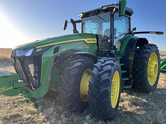 Image of John Deere 8R 370 equipment image 1