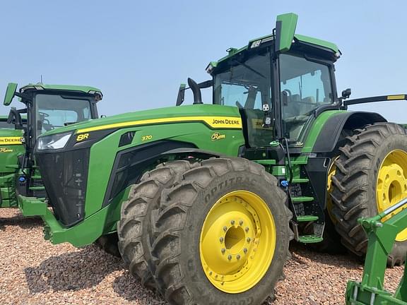 Image of John Deere 8R 370 Primary image