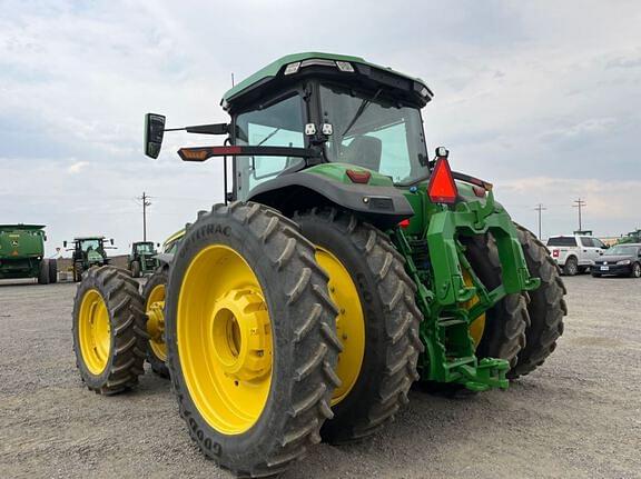 Image of John Deere 8R 370 equipment image 2