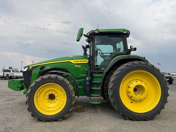 Image of John Deere 8R 370 equipment image 3