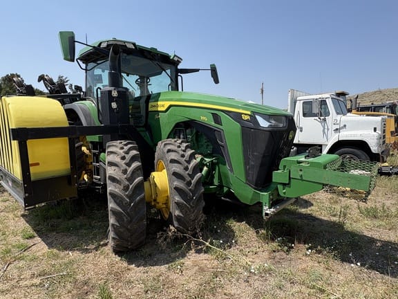 2022 John Deere 8R 370 Equipment Image0
