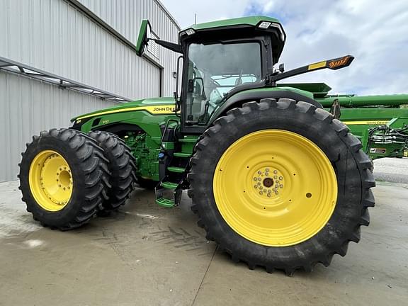 Image of John Deere 8R 370 equipment image 4