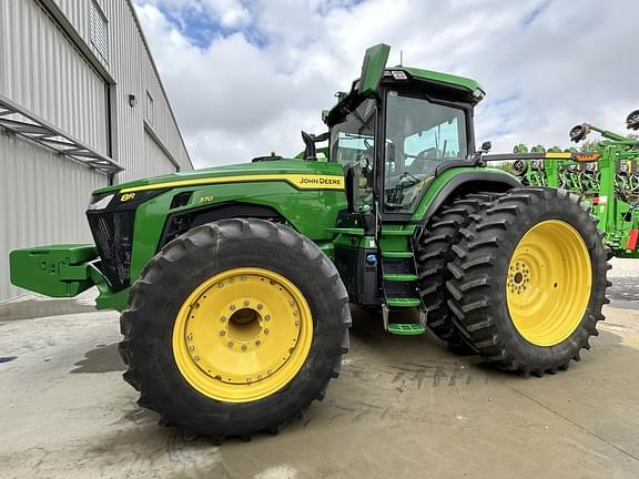 Image of John Deere 8R 370 equipment image 3