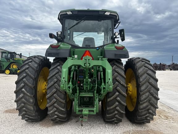 Image of John Deere 8R 370 equipment image 3