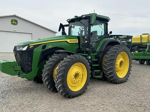 Image of John Deere 8R 370 Primary image