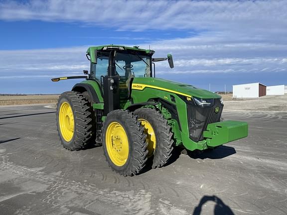 Image of John Deere 8R 370 Primary image