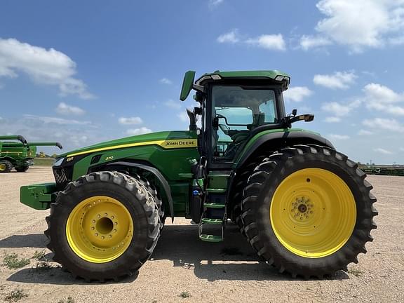 Image of John Deere 8R 370 Primary image