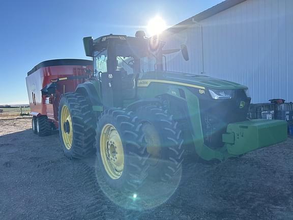 Image of John Deere 8R 370 equipment image 1