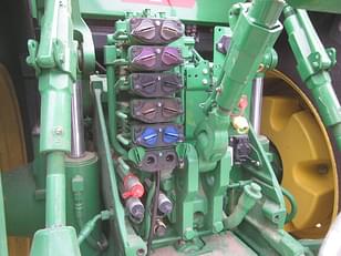 Main image John Deere 8R 370 11