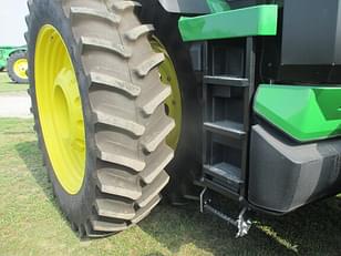 Main image John Deere 8R 370 18