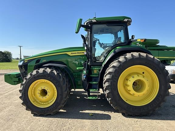 Image of John Deere 8R 370 equipment image 1