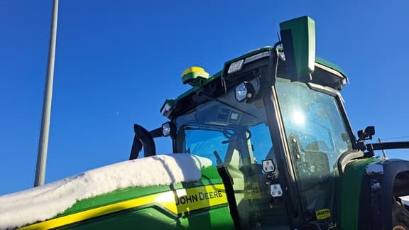 Image of John Deere 8R 370 equipment image 4