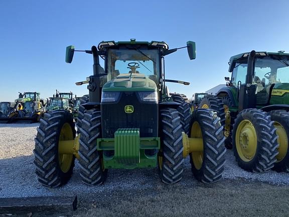 Image of John Deere 8R 370 equipment image 2