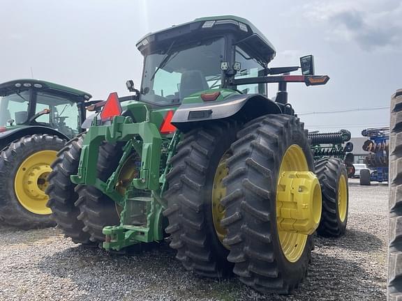 Image of John Deere 8R 370 equipment image 3