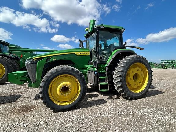 Image of John Deere 8R 370 equipment image 1