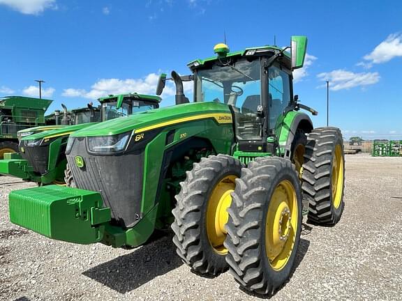 Image of John Deere 8R 370 equipment image 2