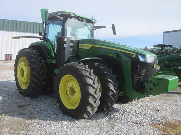 Image of John Deere 8R 370 equipment image 3