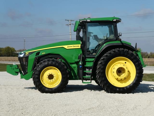 Image of John Deere 8R 370 equipment image 2