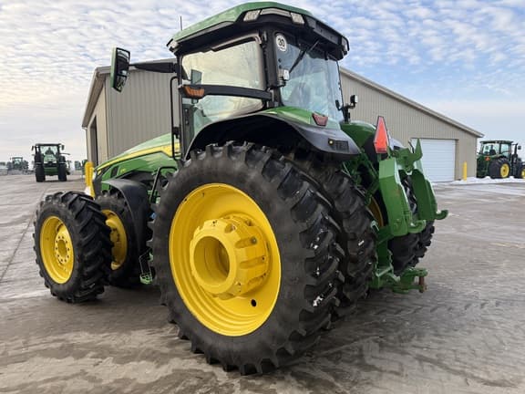 Image of John Deere 8R 370 equipment image 4