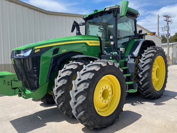 Image of John Deere 8R 370 equipment image 1