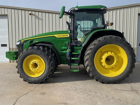 Image of John Deere 8R 370 equipment image 4