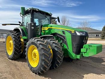 2022 John Deere 8R 370 Equipment Image0