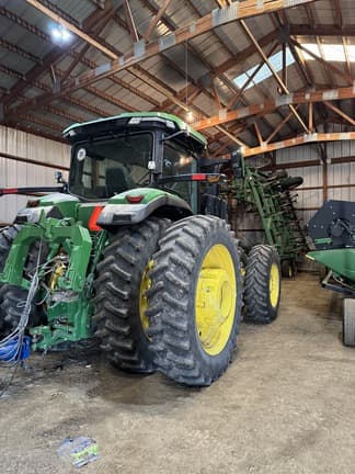 Image of John Deere 8R 370 equipment image 4