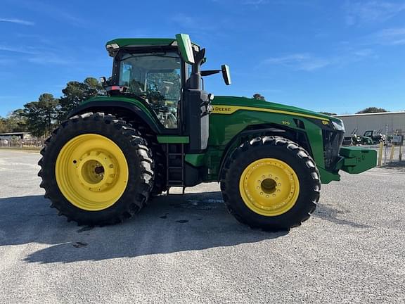 Image of John Deere 8R 370 equipment image 2