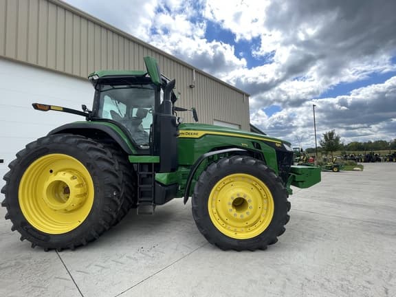 Image of John Deere 8R 370 equipment image 1