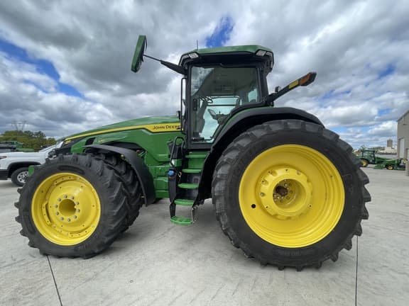 Image of John Deere 8R 370 equipment image 2