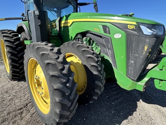 Image of John Deere 8R 370 equipment image 2