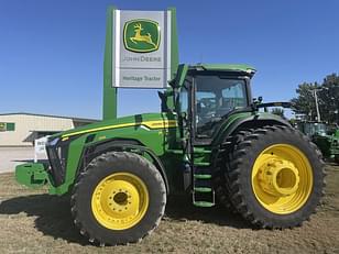 Main image John Deere 8R 370 0