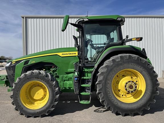 Image of John Deere 8R 370 equipment image 1