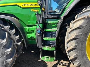 Main image John Deere 8R 370 11