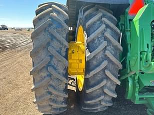 Main image John Deere 8R 370 32