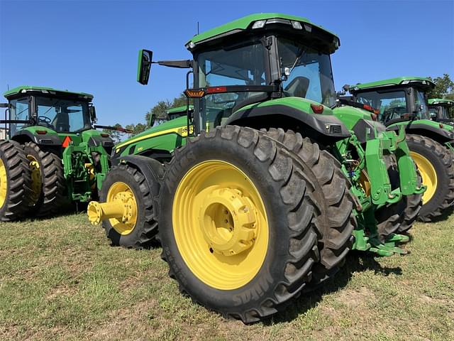 Image of John Deere 8R 370 equipment image 2